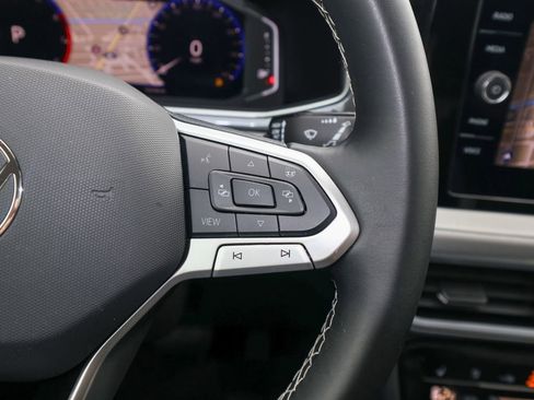 Certified 2025 Volkswagen Taos SEL image 25