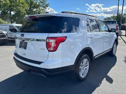 Used 2019 Ford Explorer XLT AWD/4WD image 6