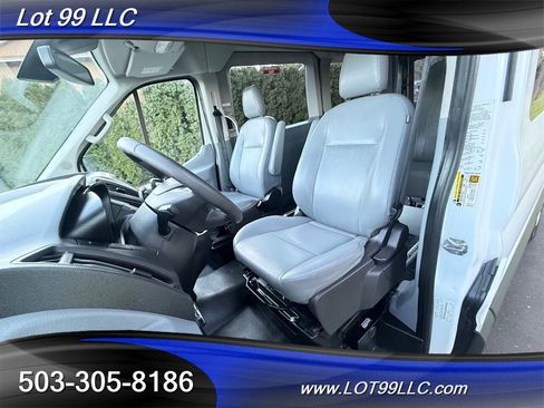 Used 2018 Ford Transit 150 XL image 41