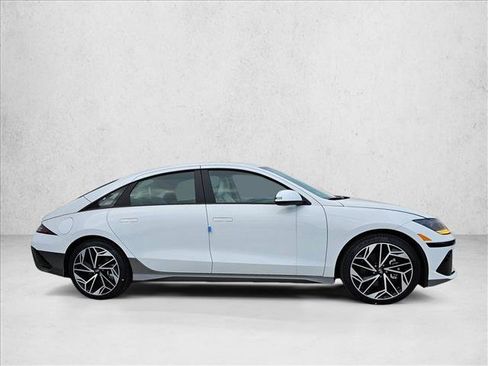 New 2025 Hyundai Ioniq 6 SEL image 6