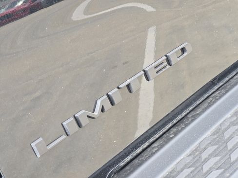 New 2026 RAM 2500 Limited AWD/4WD image 9