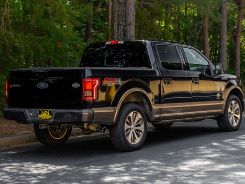 Used 2017 Ford F150 King Ranch w/ Equipment Group 601A Luxury AWD/4WD image 51
