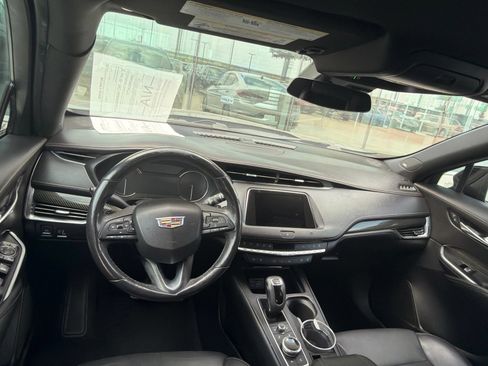 Used 2019 Cadillac XT4 Sport FWD image 9