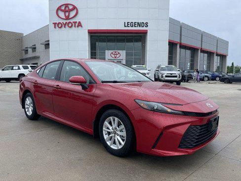 Certified 2025 Toyota Camry LE w/ Convenience Package image 1