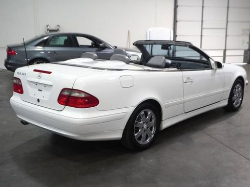 Used 2002 Mercedes-Benz CLK 320 Cabriolet w/ K4 Opt Pkg image 5