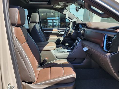 New 2026 GMC Sierra 1500 Denali w/ Denali Reserve Package image 39