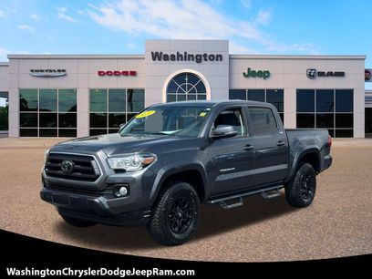 Used 2022 Toyota Tacoma SR5 w/ Technology Package