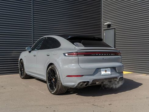 New 2026 Porsche Cayenne S AWD/4WD image 3