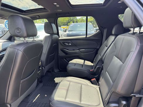Used 2023 Chevrolet Traverse RS AWD/4WD image 9