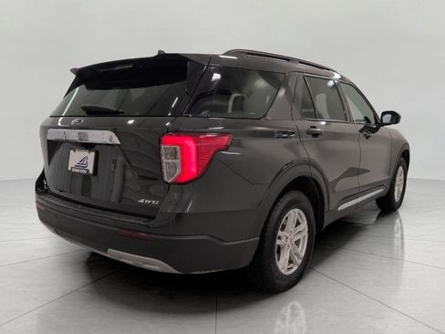 Used 2024 Ford Explorer XLT w/ Equipment Group 202A AWD/4WD image 19