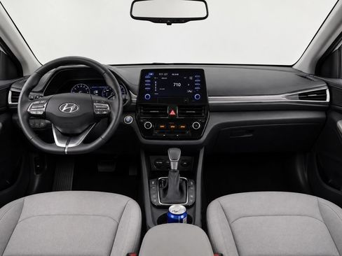Used 2021 Hyundai Ioniq SE FWD image 15