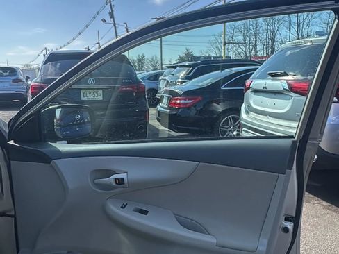 Used 2009 Toyota Corolla XLE image 27