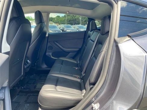 Used 2024 Tesla Model Y Long Range AWD/4WD image 15