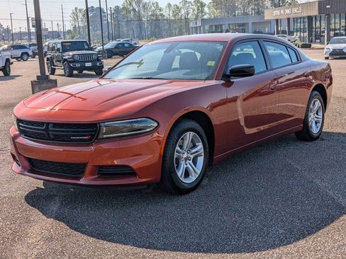 Used 2023 Dodge Charger SXT image 1