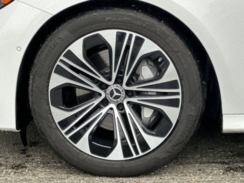 Used 2025 Mercedes-Benz E 350 4MATIC Sedan image 11