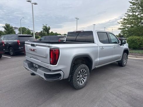 Used 2022 GMC Sierra 1500 AT4 AWD/4WD image 7