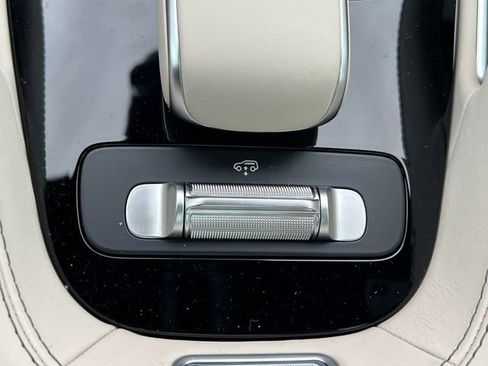 Used 2025 Mercedes-Benz GLS 63 AMG 4MATIC image 41