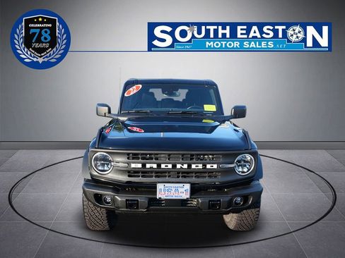 Used 2022 Ford Bronco Black Diamond w/ Sasquatch Package image 3