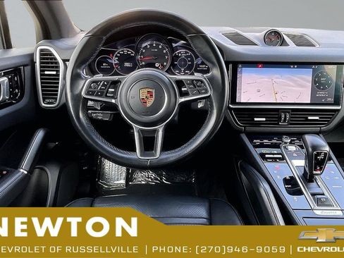 Used 2019 Porsche Cayenne AWD/4WD image 5