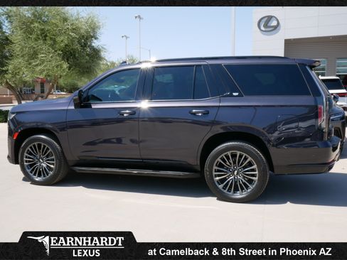 Used 2022 Cadillac Escalade Sport w/ Touring Package AWD/4WD image 5