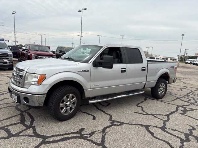 Used 2014 Ford F150 XLT w/ Equipment Group 302A Luxury AWD/4WD image 2