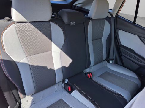 Used 2019 Subaru Crosstrek 2.0i Premium image 14