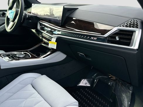 New 2026 BMW X5 sDrive40i w/ M Sport Package image 24