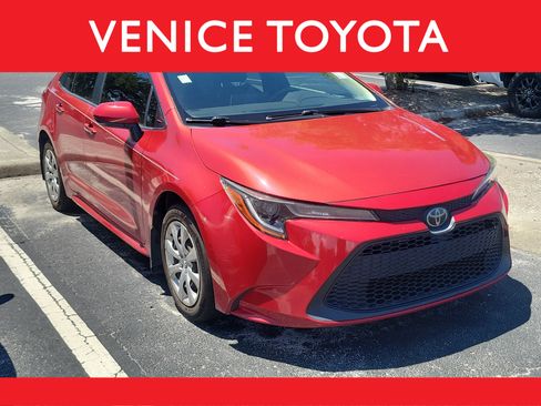 Used 2020 Toyota Corolla LE FWD image 1