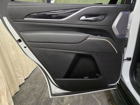 Used 2021 Cadillac Escalade Sport w/ Driver Assist Tech Package AWD/4WD image 30
