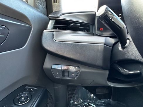 Used 2024 Kia EV9 Light Long Range RWD image 29