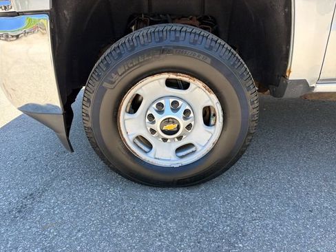 Used 2016 Chevrolet Silverado 2500 W/T w/ Snow Plow Prep Package AWD/4WD image 31