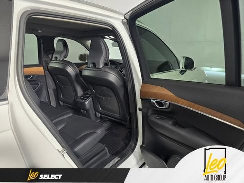 Used 2023 Volvo XC90 B6 Plus w/ Protection Package Premier AWD/4WD image 17