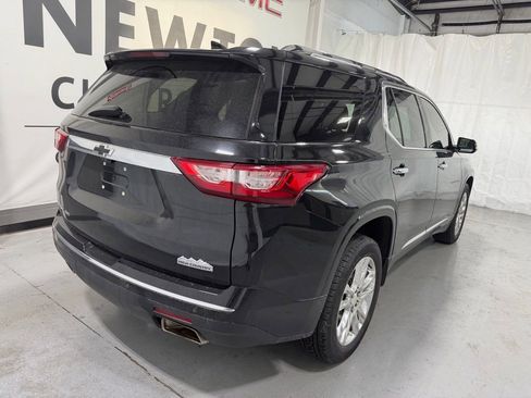 Used 2019 Chevrolet Traverse High Country AWD/4WD image 19