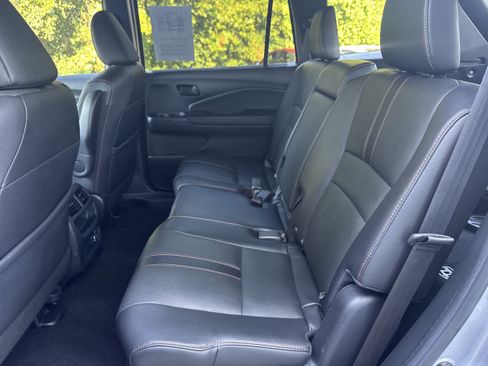 Used 2022 Honda Passport TrailSport image 10