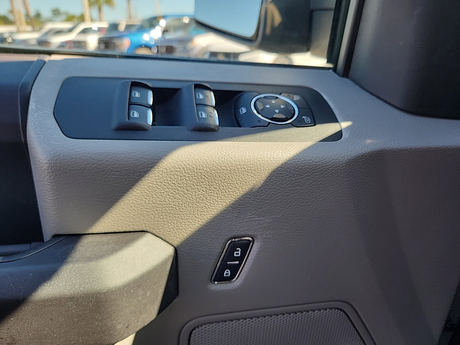 Used 2015 Ford F150 XL w/ Equipment Group 101A Mid RWD image 22