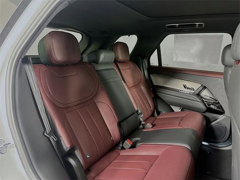 New 2026 Land Rover Range Rover Sport Dynamic SE image 26