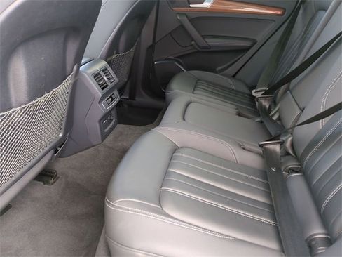 Used 2022 Audi Q5 2.0T Premium Plus image 16