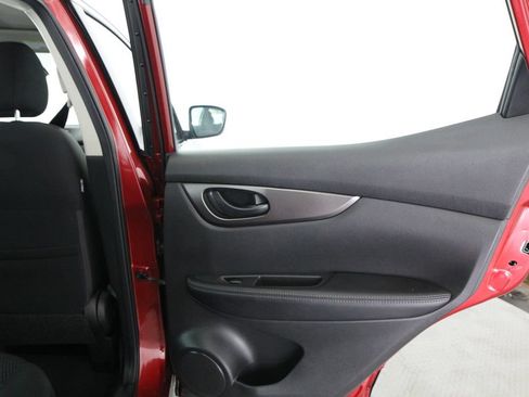 Used 2020 Nissan Rogue Sport S FWD image 34