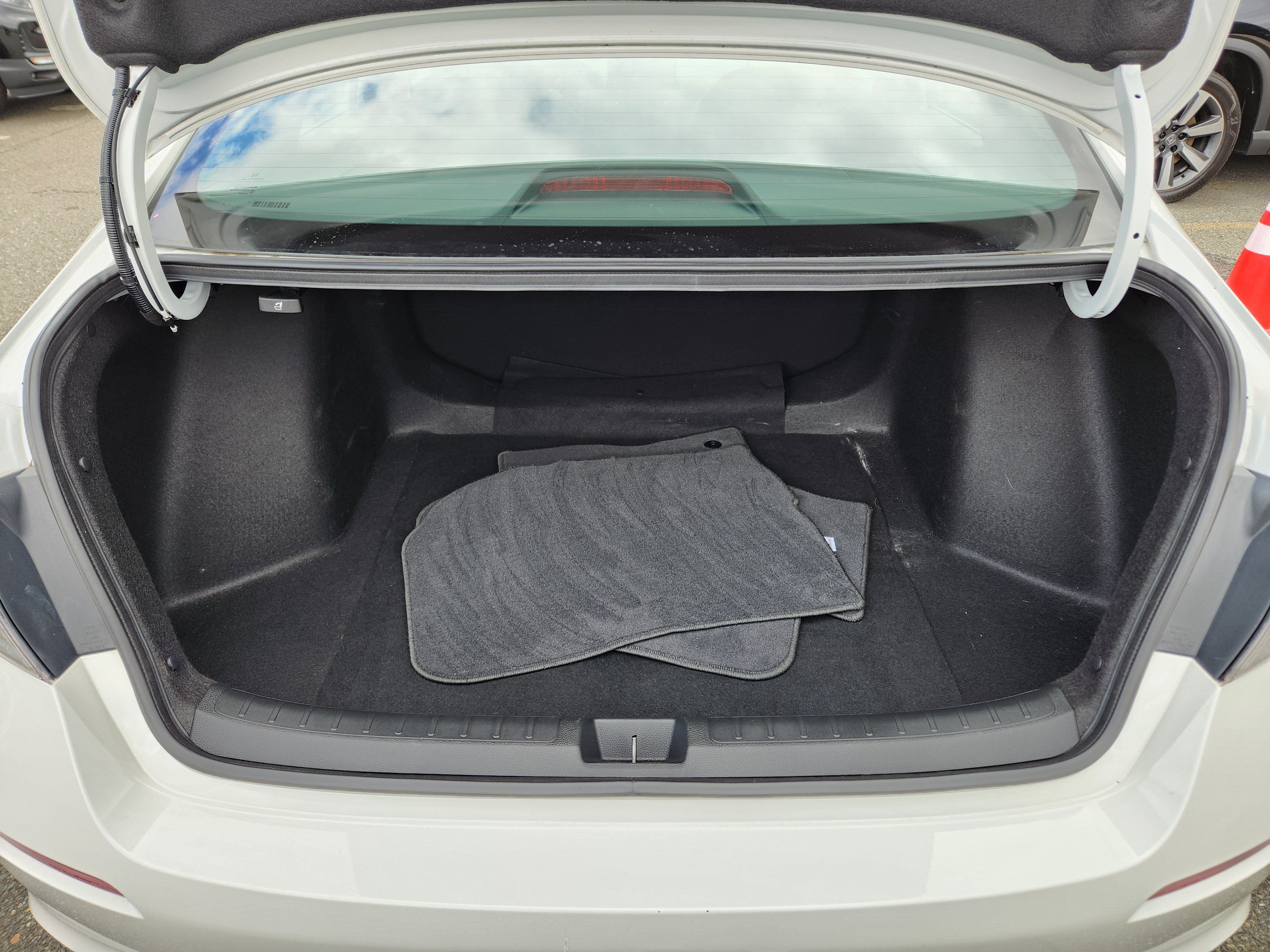 Used 2023 Honda Civic Sport image 8