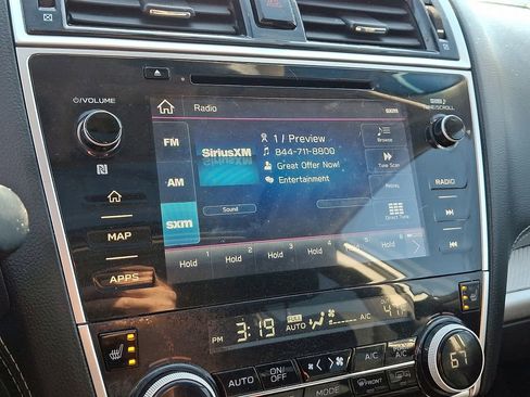 Used 2019 Subaru Outback 2.5i Premium image 18