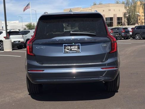 New 2026 Volvo XC90 B6 Plus w/ Protection Package Premier AWD/4WD image 8