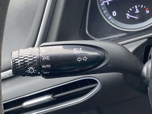 Used 2021 Hyundai Sonata SE w/ Preferred Accessory Package image 21