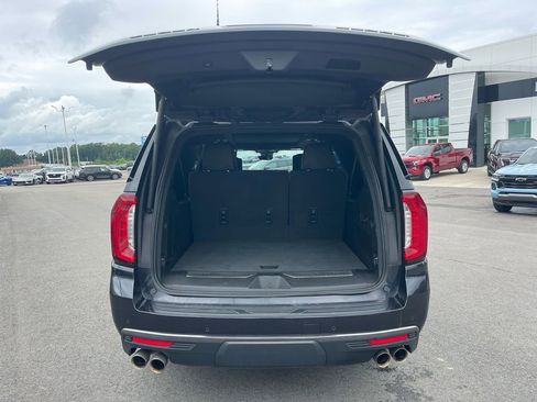 Used 2023 GMC Yukon XL Denali Ultimate AWD/4WD image 31