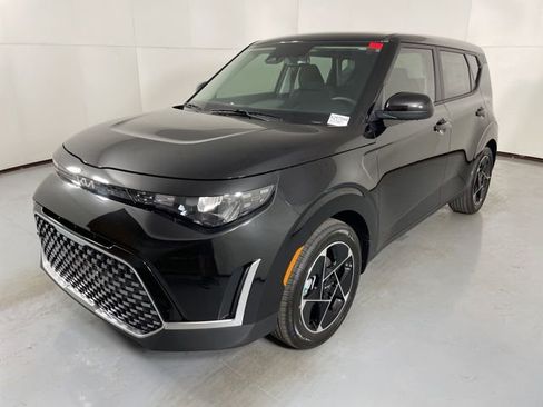 New 2025 Kia Soul EX image 4