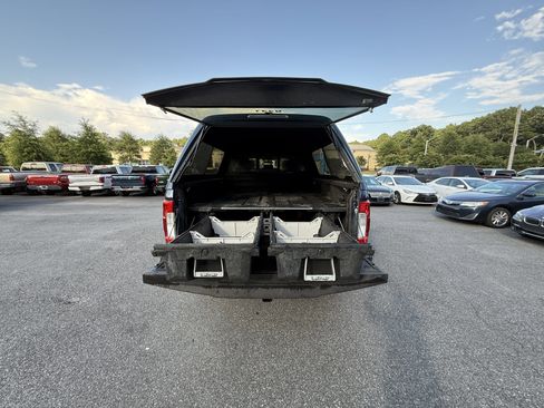 Used 2017 Ford F250 XLT w/ XLT Value Package image 8