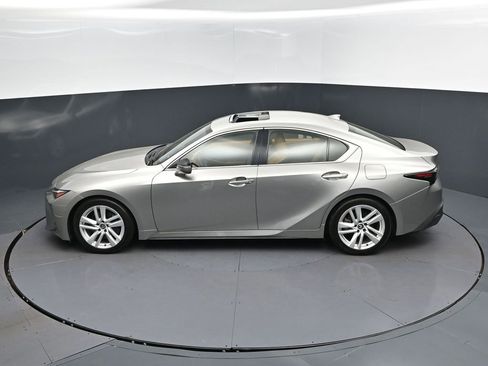 Used 2023 Lexus IS 300 w/ Comfort Package image 32