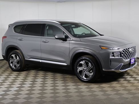 Used 2023 Hyundai Santa Fe SEL w/ Premium Package image 2