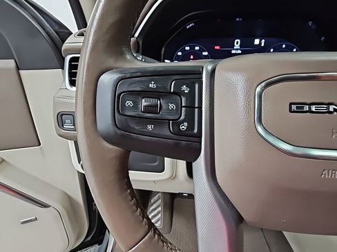 Used 2023 GMC Yukon XL Denali image 27