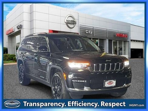 Used 2023 Jeep Grand Cherokee L Limited AWD/4WD image 1