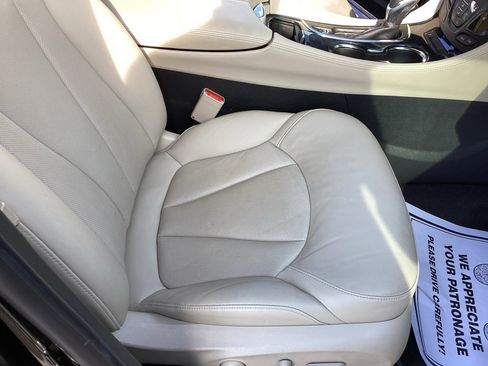 Used 2017 Buick Envision Essence FWD image 32